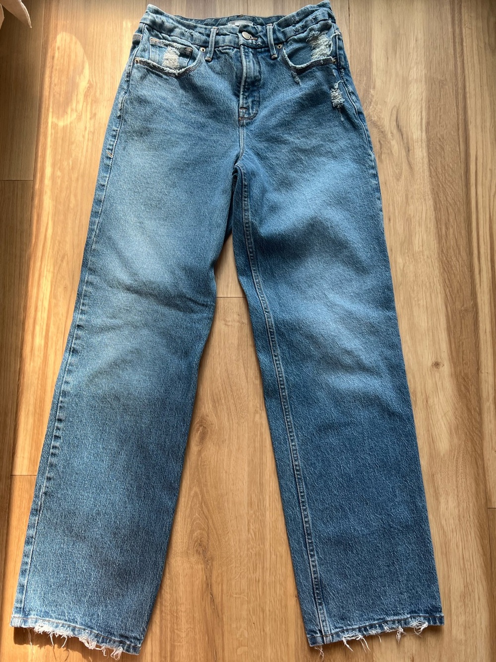 Good American Good 90s Medium Blue Relaxed Straight Jeans